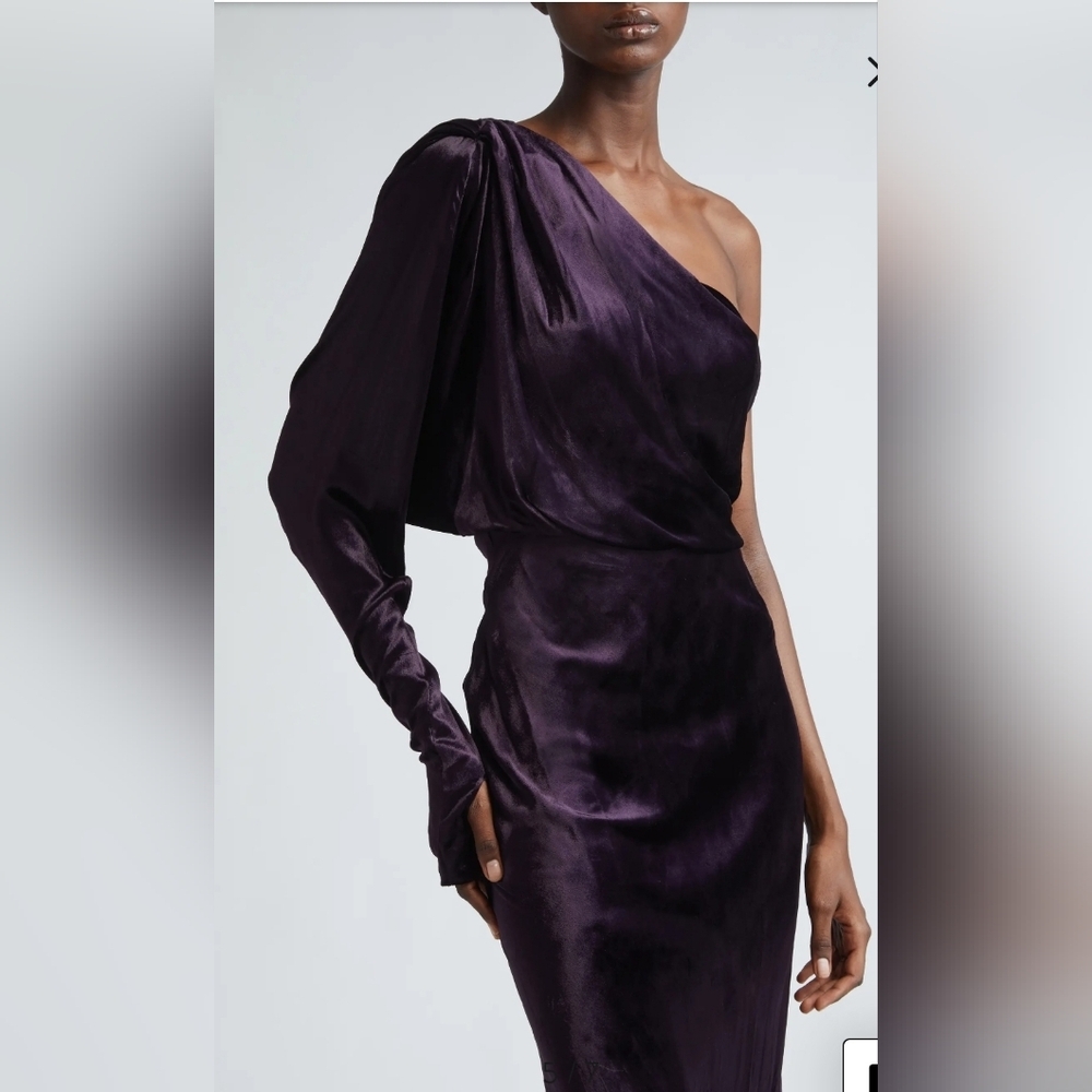 Illustration Asymmetric Satin One-Shoulder Gown size 2
